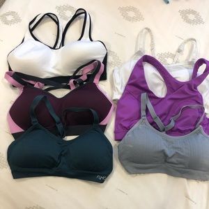 Lot of 6 sports bras!!!